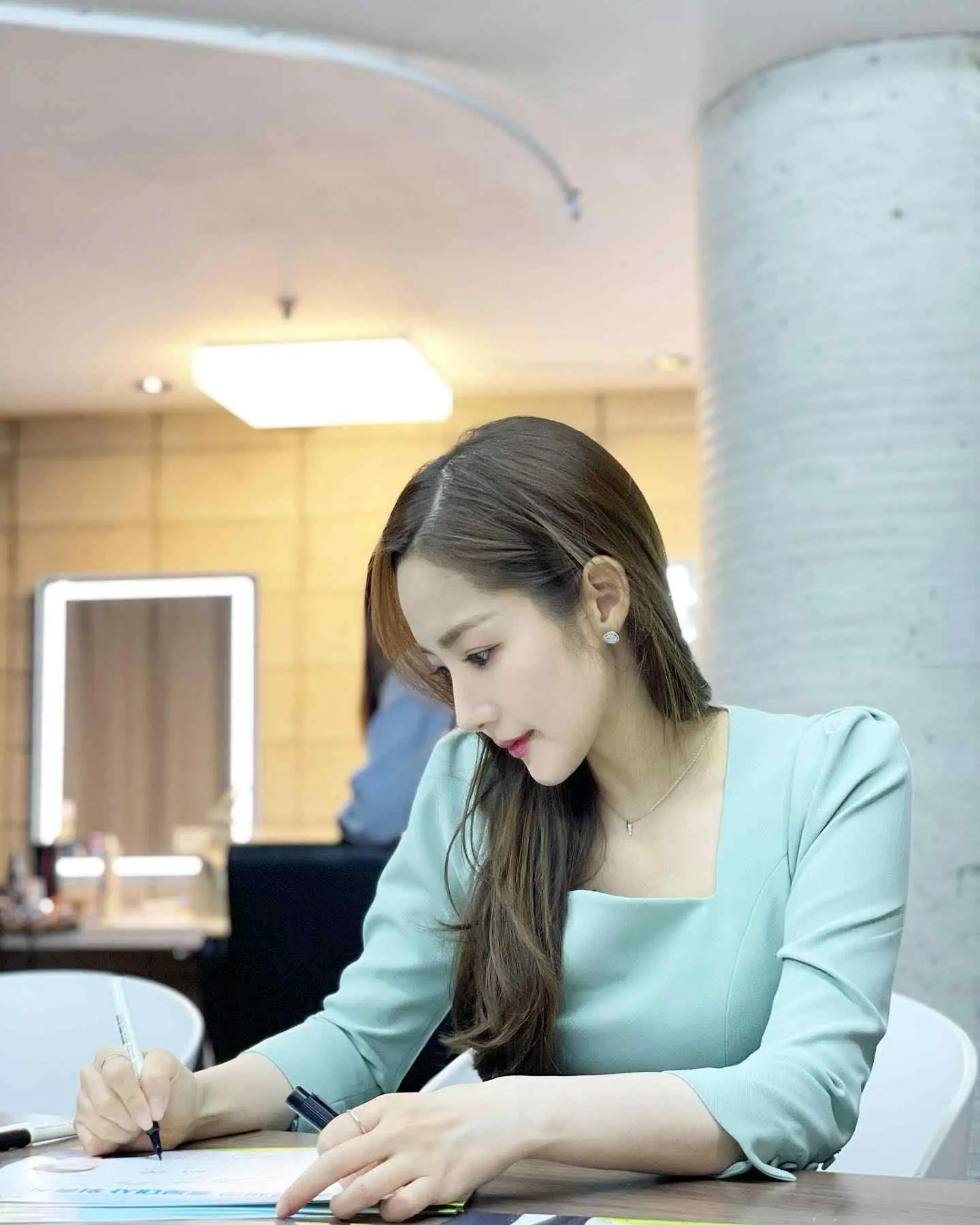 Park Min Young - park-min-young-hot-26.webp
